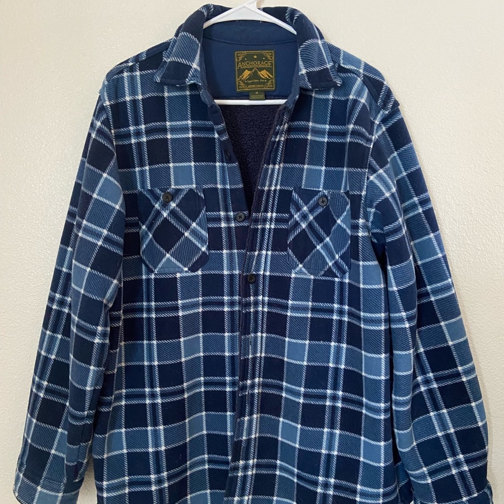 Plaid outdoor button up jacket. Size M